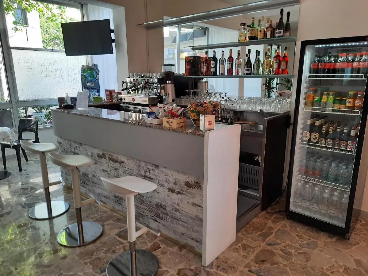 Hotel Barbiani Riccione 2*,