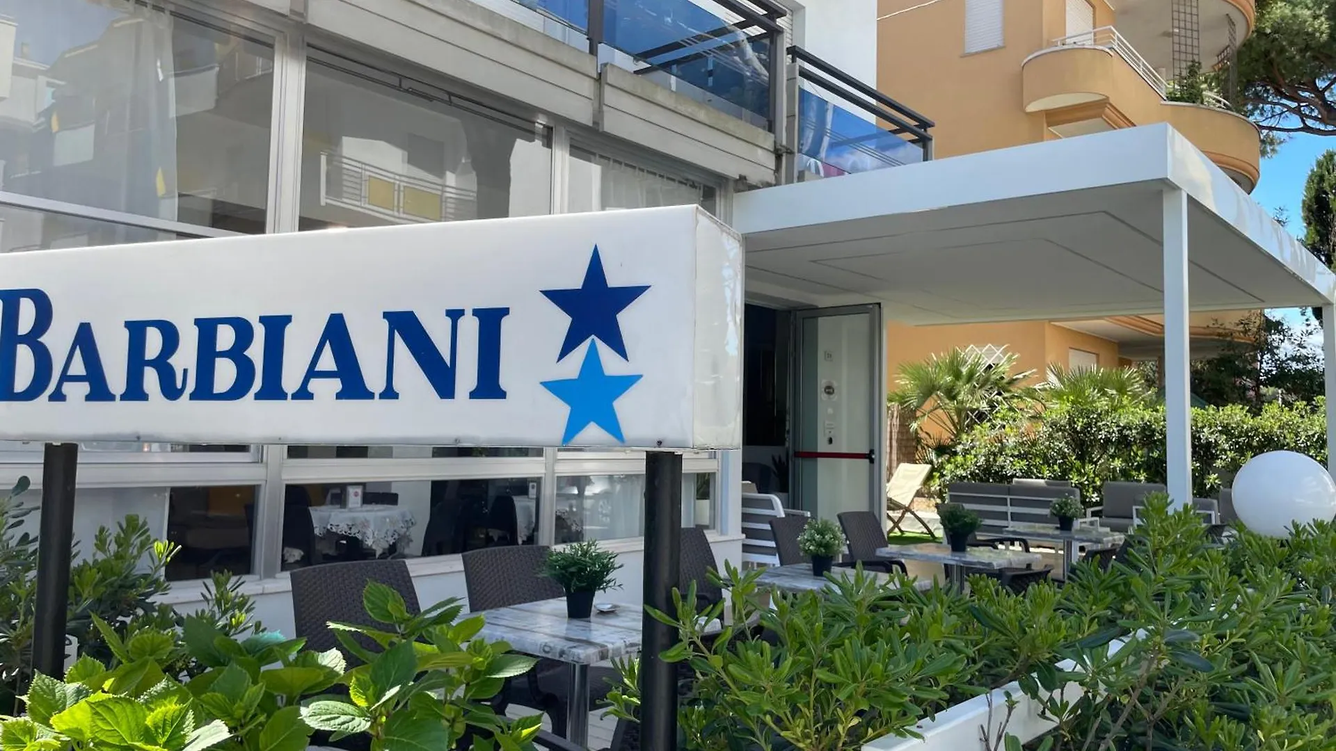 **  Hotel Barbiani Riccione Italien
