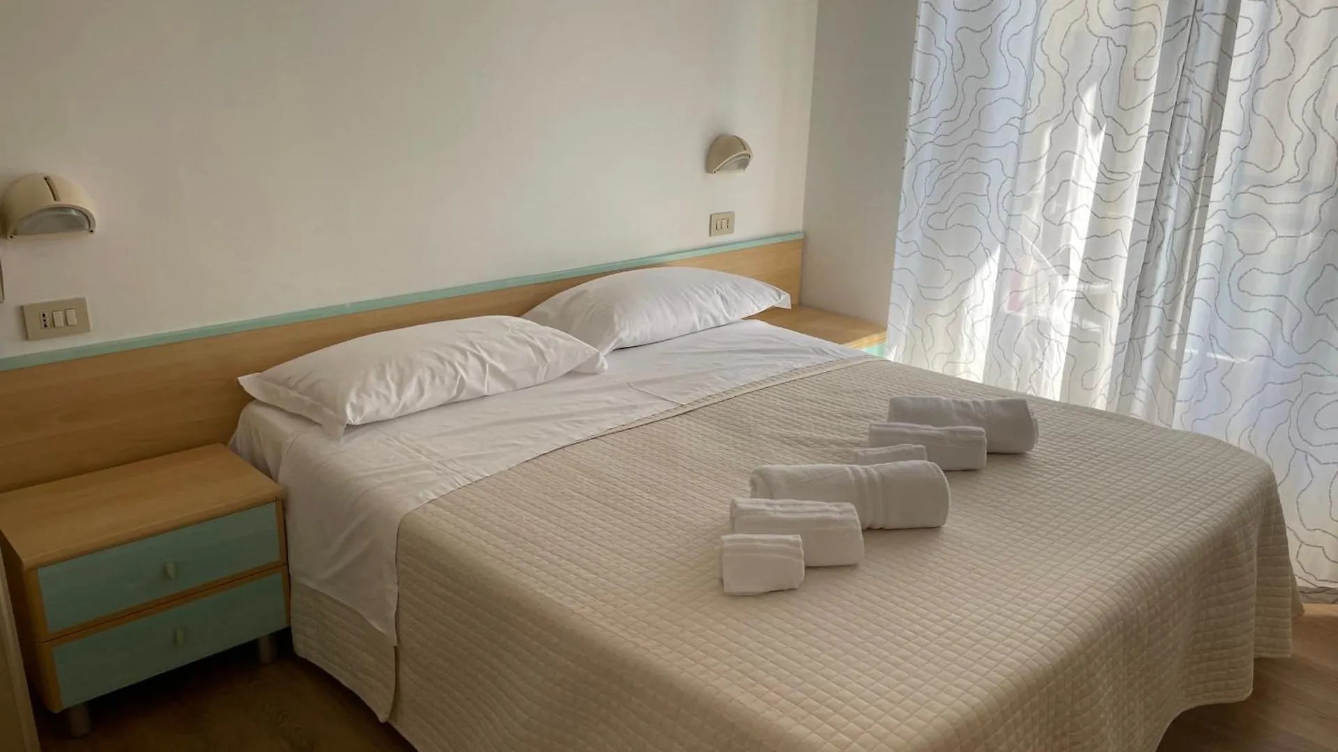 Hotel Barbiani Riccione 2*,  Italien