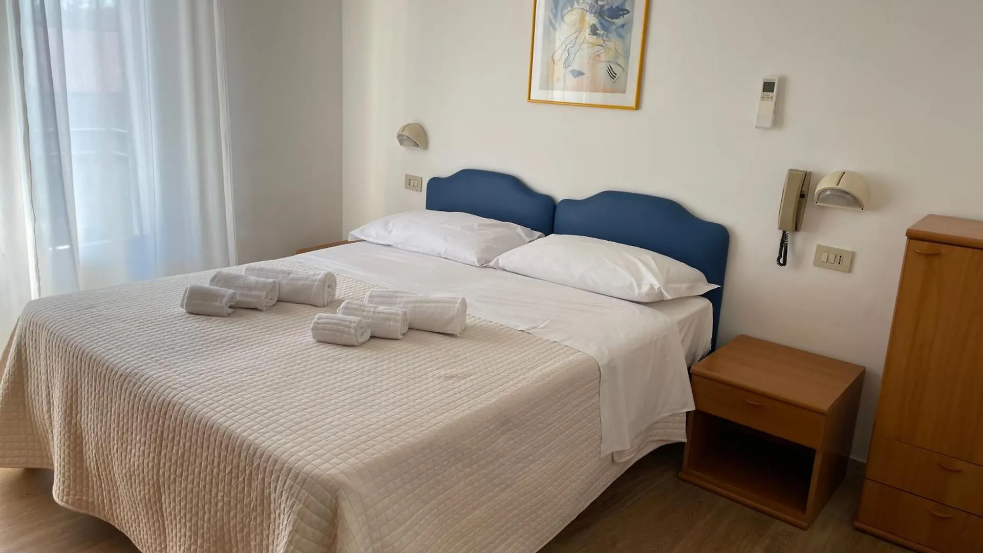 **  Hotel Barbiani Riccione Italien